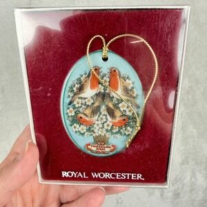 Royal Worcester 12 Days of Christmas Four Calling‎ Birds China Ornament Boxed